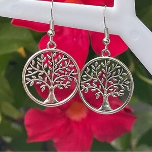 🛍️ 3/$15 Tree of Life Dangle Earrings Silver Tone New